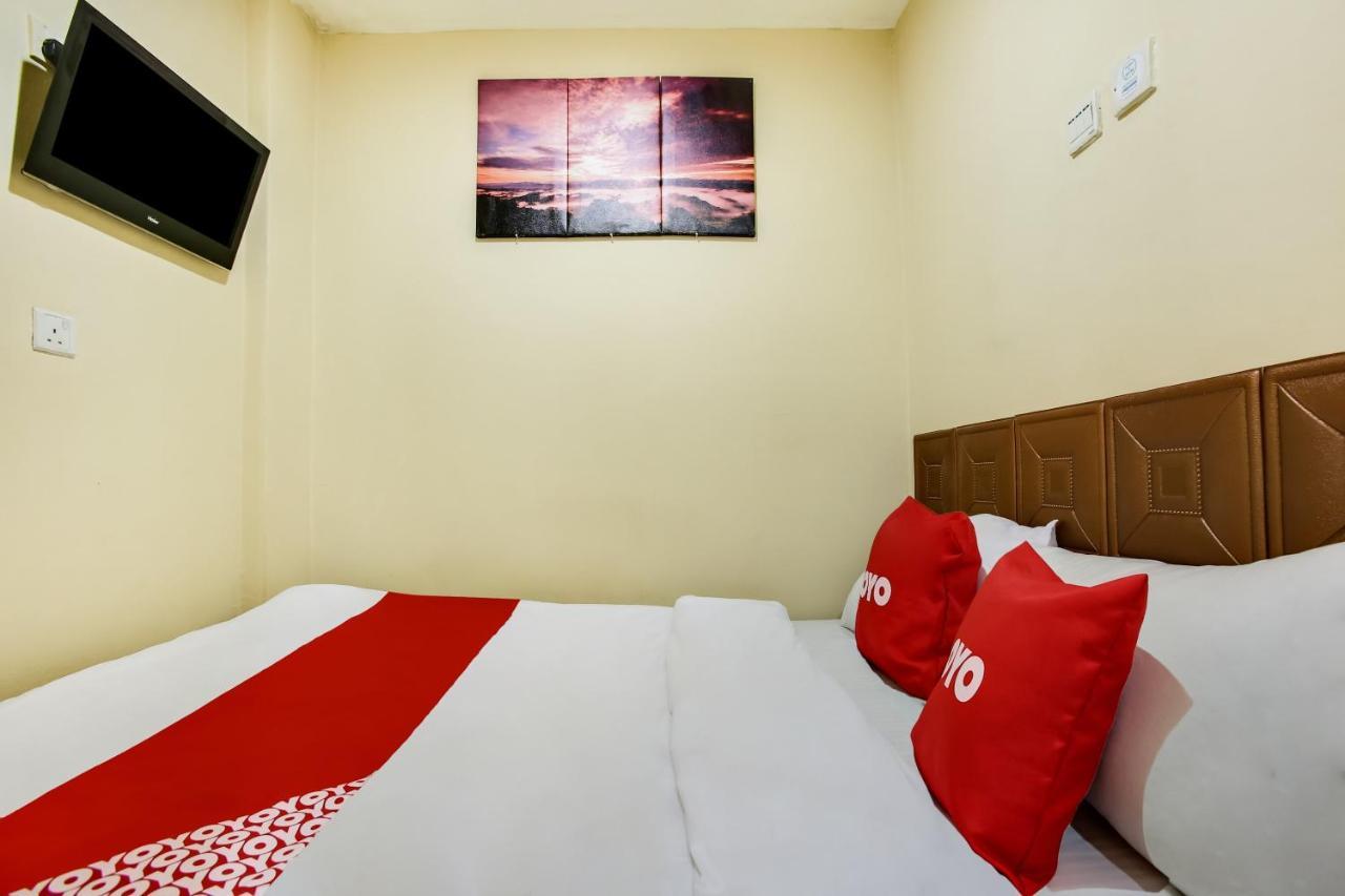 Oyo 43927 Sassana Hotel Куала Лумпур Екстериор снимка