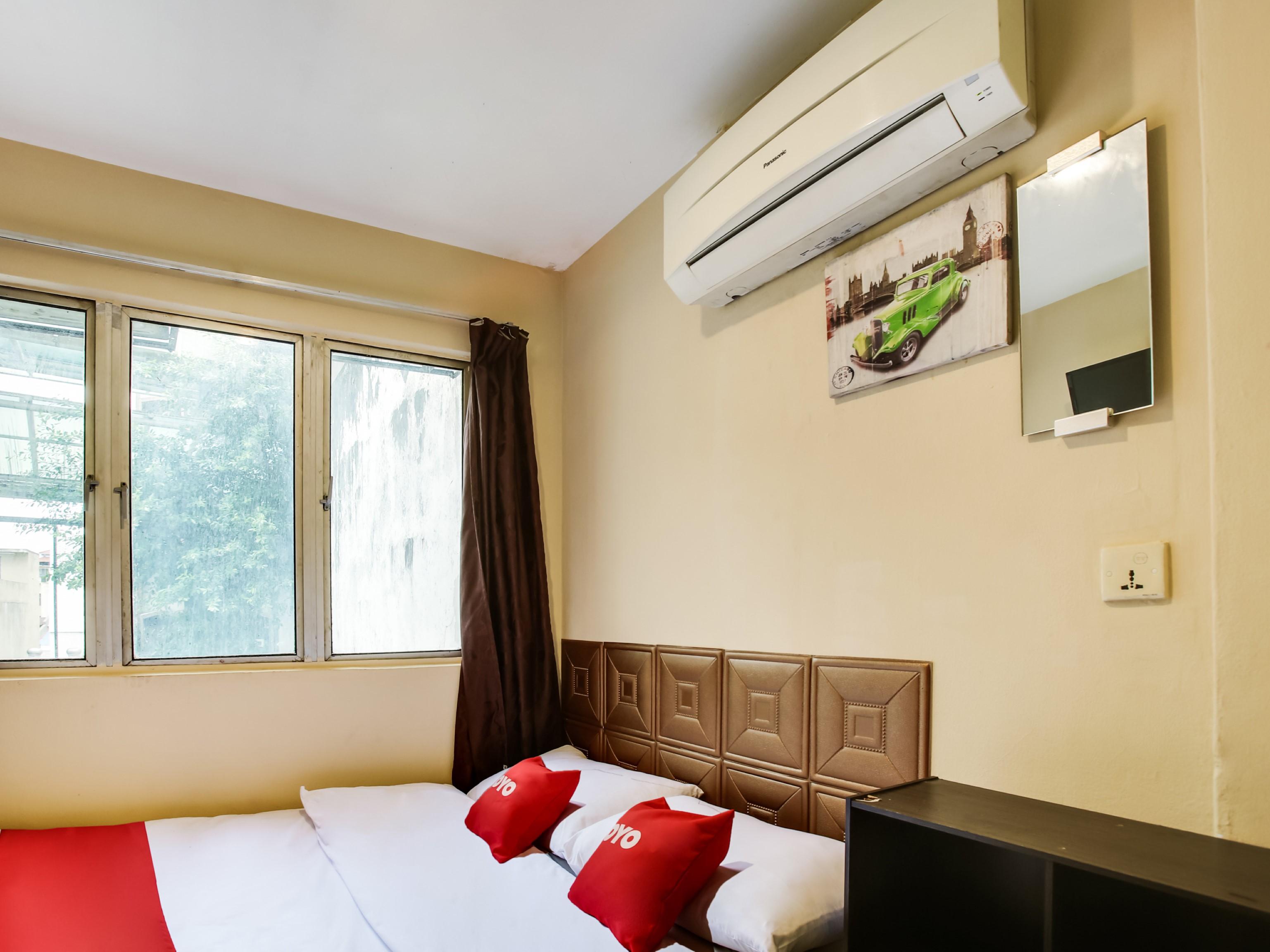 Oyo 43927 Sassana Hotel Куала Лумпур Екстериор снимка