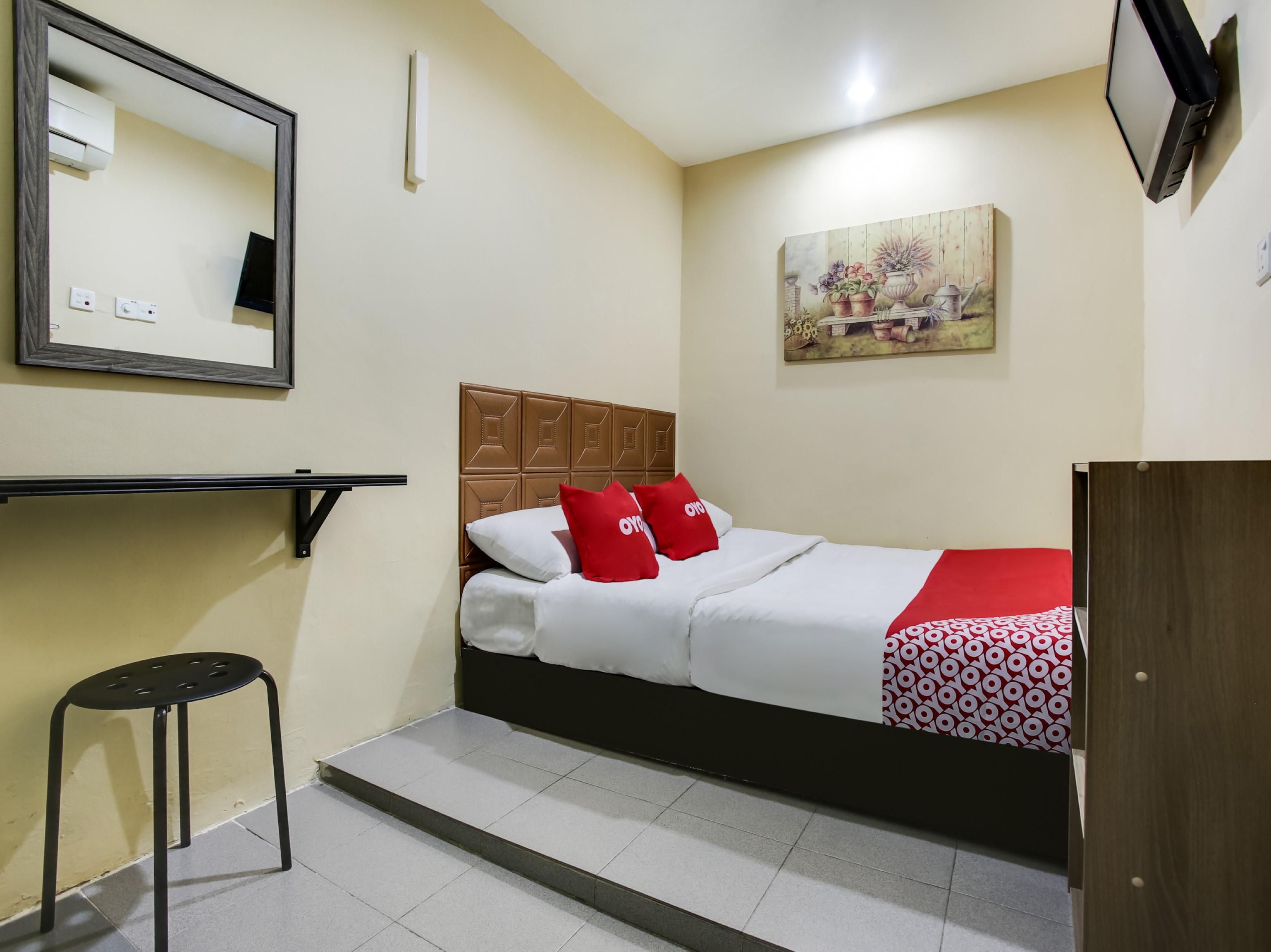 Oyo 43927 Sassana Hotel Куала Лумпур Екстериор снимка