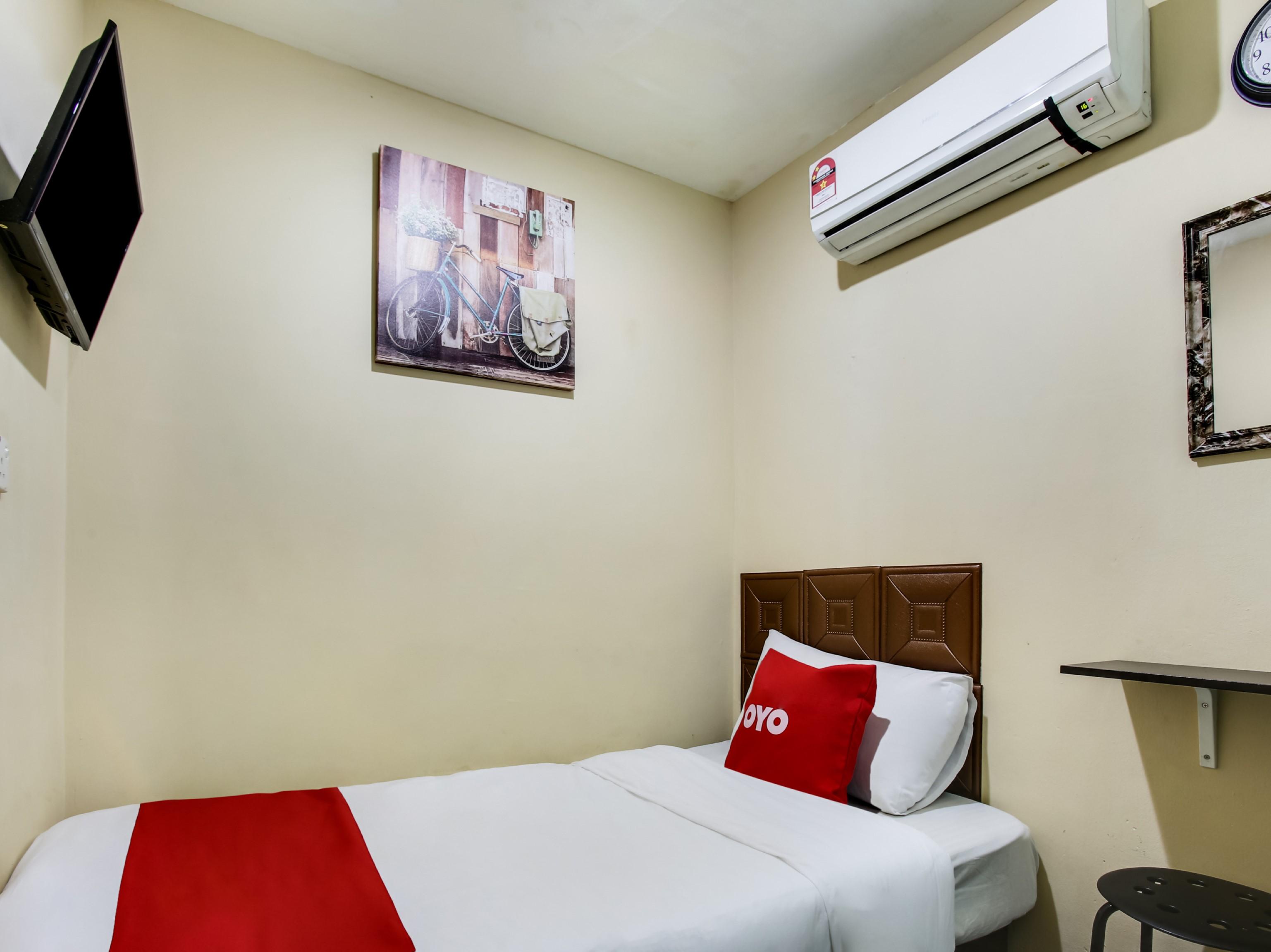 Oyo 43927 Sassana Hotel Куала Лумпур Екстериор снимка