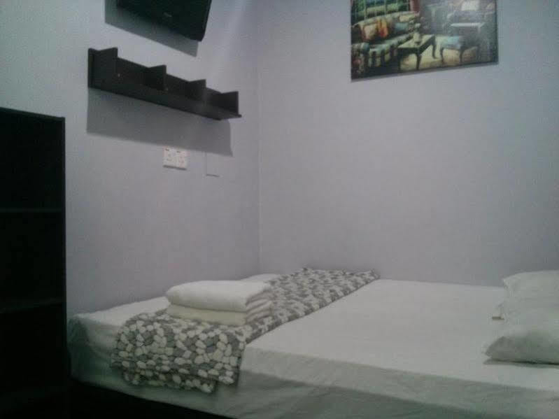 Oyo 43927 Sassana Hotel Куала Лумпур Екстериор снимка