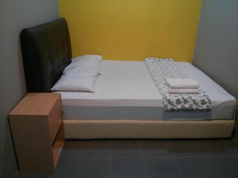 Oyo 43927 Sassana Hotel Куала Лумпур Екстериор снимка