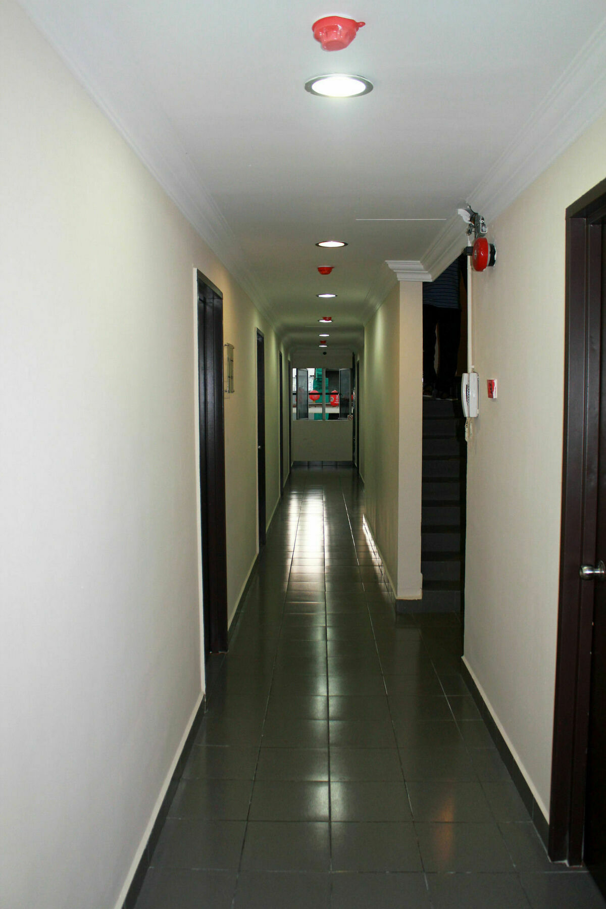 Oyo 43927 Sassana Hotel Куала Лумпур Екстериор снимка